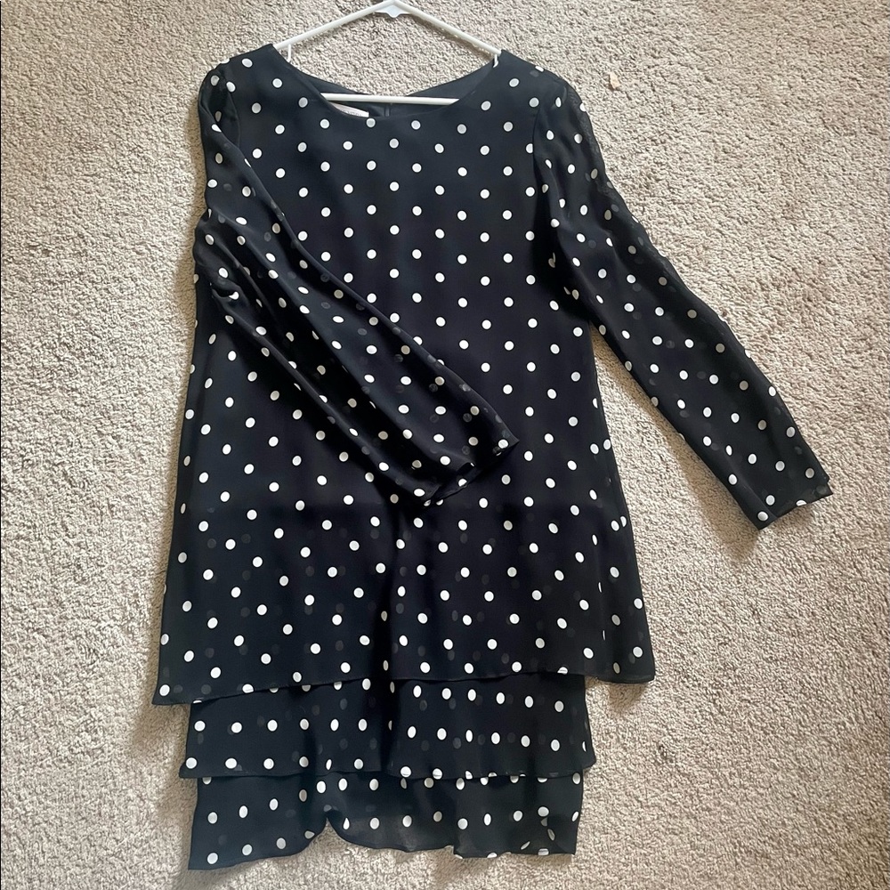 GORGEOUS fantastic quality, extremely flattering Jones New York Dress